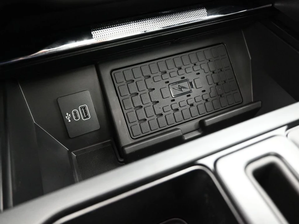 2026 Ford F-150 Raptor 14th Gen - Image 19 of 31