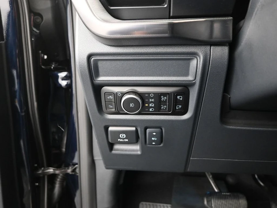 2026 Ford F-150 Raptor 14th Gen - Image 14 of 31