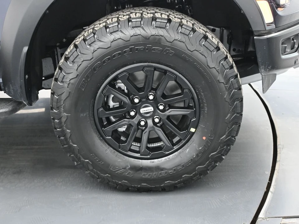 2026 Ford F-150 Raptor 14th Gen - Image 26 of 31