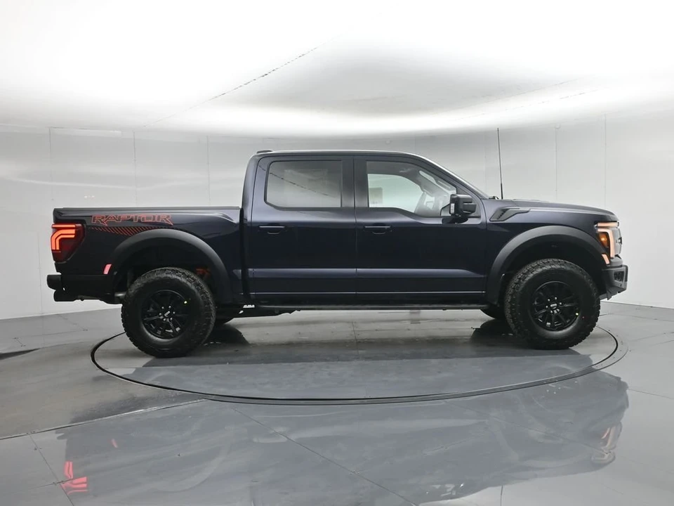 2026 Ford F-150 Raptor 14th Gen - Image 28 of 31
