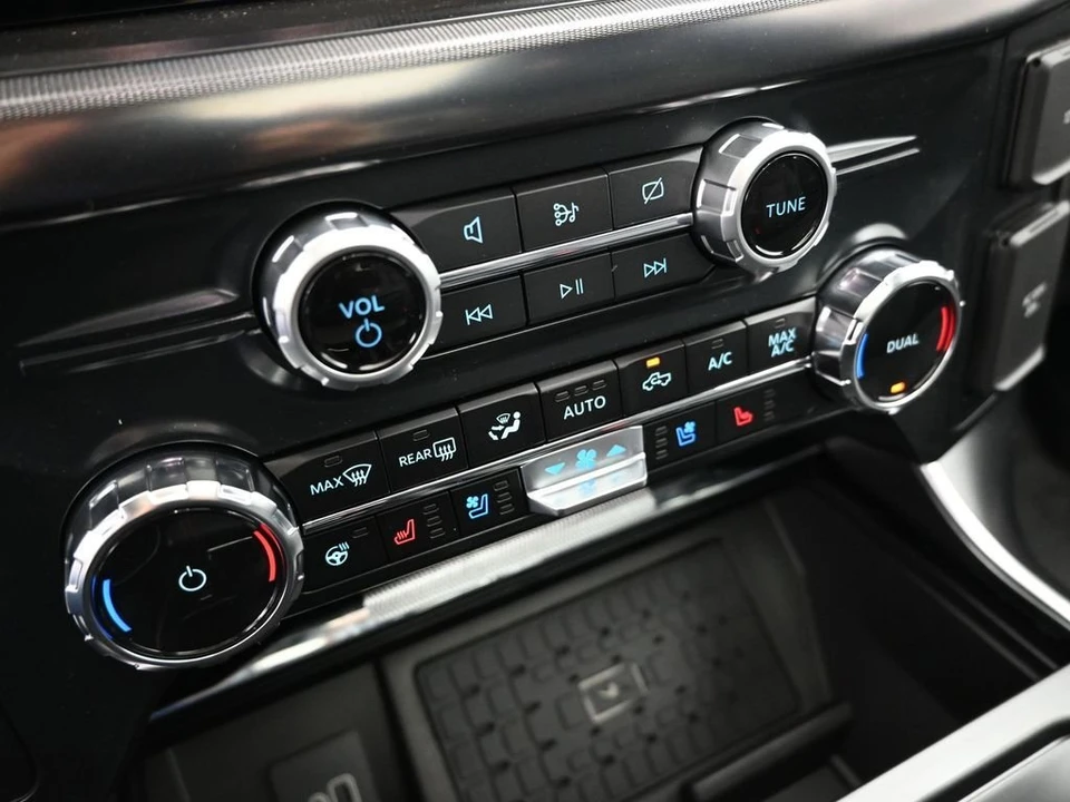 2026 Ford F-150 Raptor 14th Gen - Image 18 of 31