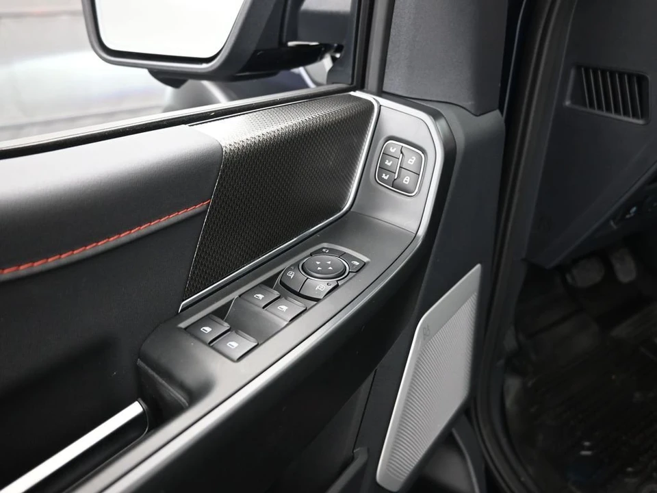 2026 Ford F-150 Raptor 14th Gen - Image 11 of 31