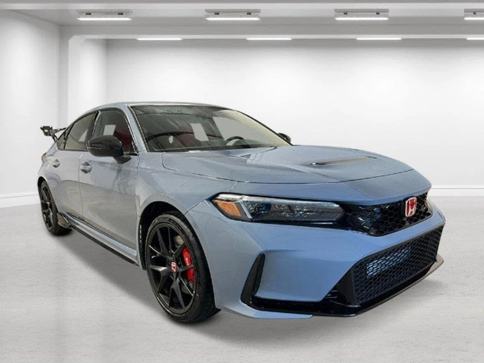 2026 Honda FL5 Civic Type R - Image 9 of 30