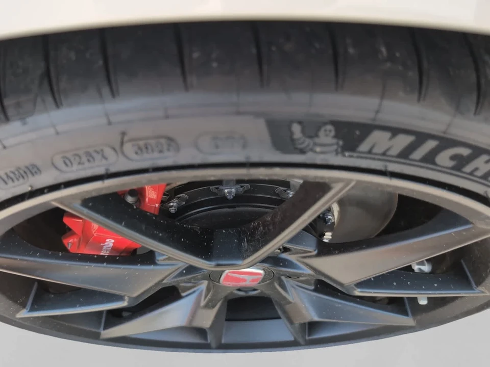 2026 Honda FL5 Civic Type R - Image 21 of 29