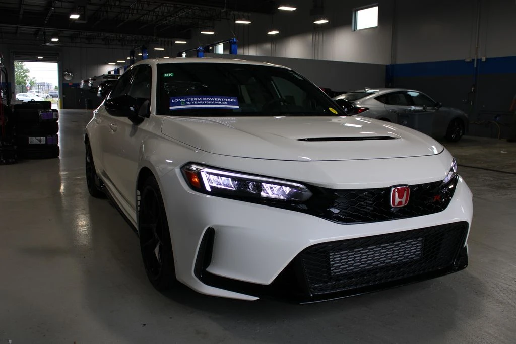 2026 Honda FL5 Civic Type R - Image 3 of 31