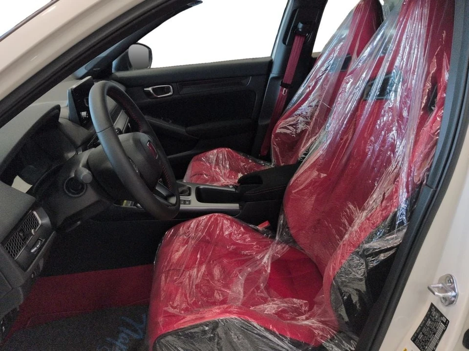 2026 Honda FL5 Civic Type R - Image 21 of 30