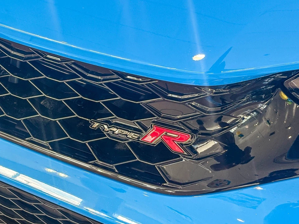 2026 Honda FL5 Civic Type R - Image 10 of 31