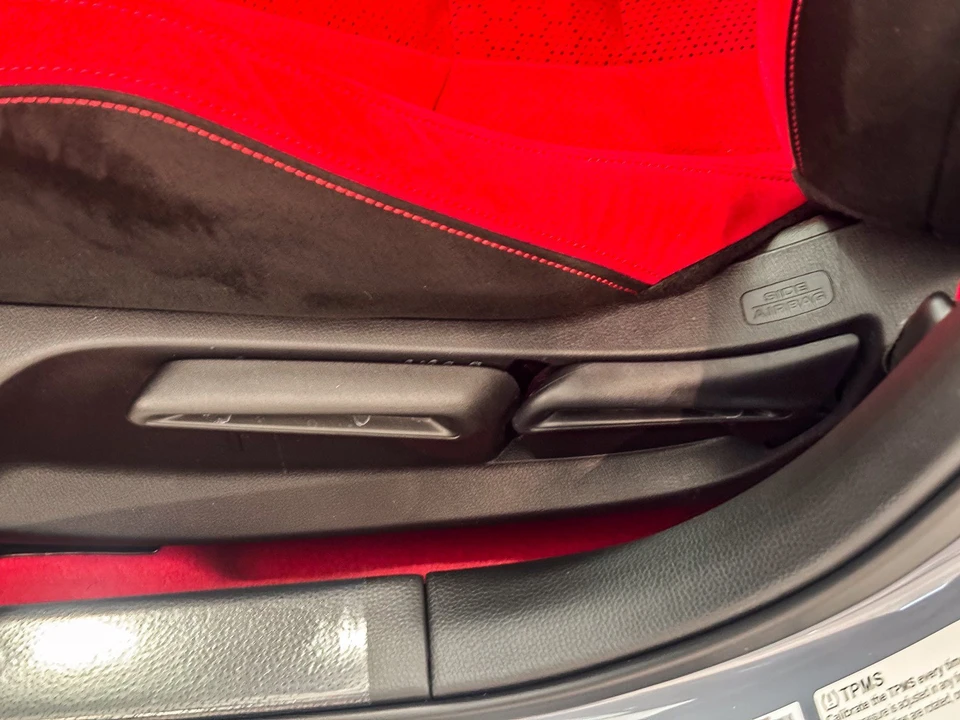 2026 Honda FL5 Civic Type R - Image 23 of 31