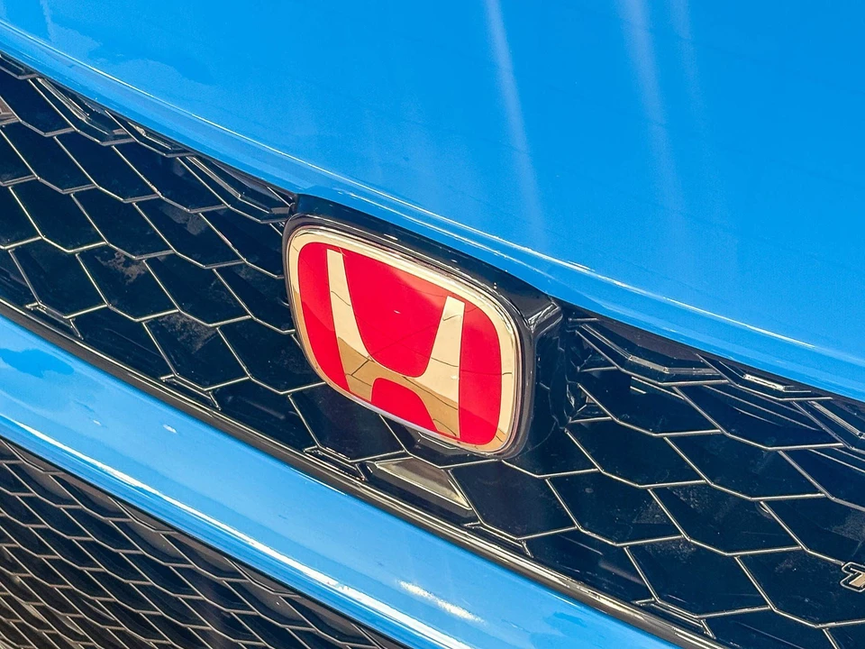 2026 Honda FL5 Civic Type R - Image 9 of 31