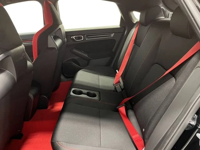 2026 Honda FL5 Civic Type R - Image 25 of 30