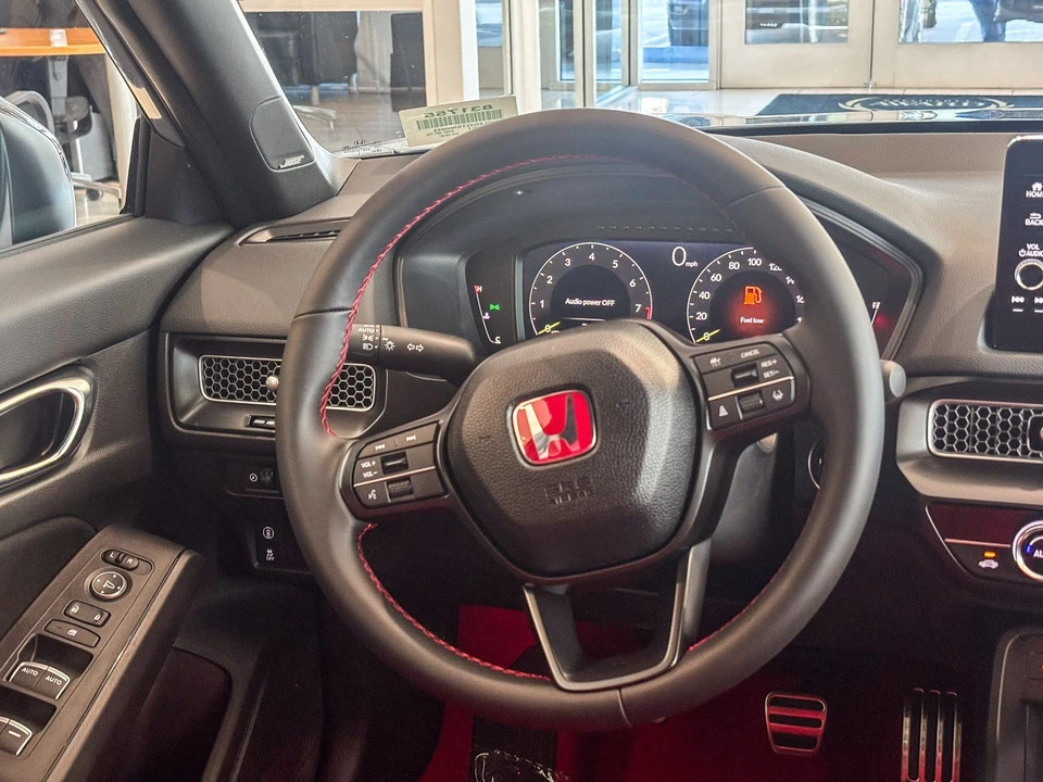 2026 Honda FL5 Civic Type R - Image 17 of 31