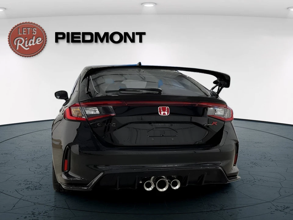 2026 Honda FL5 Civic Type R - Image 5 of 29