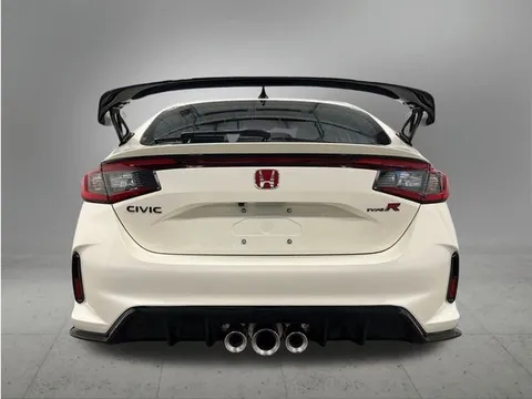 2026 Honda FL5 Civic Type R - Image 4 of 31