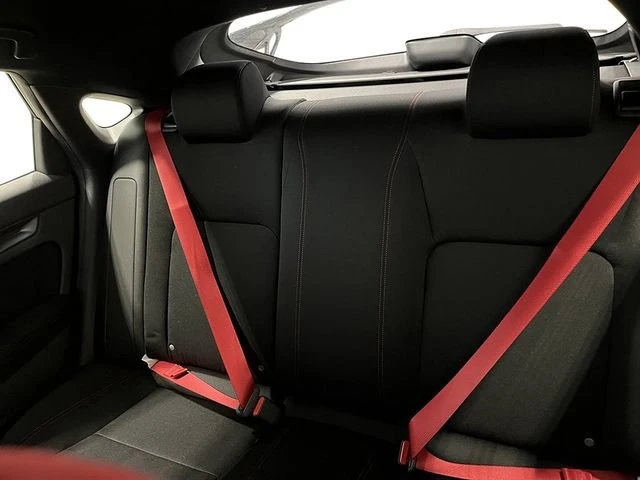 2026 Honda FL5 Civic Type R - Image 25 of 31