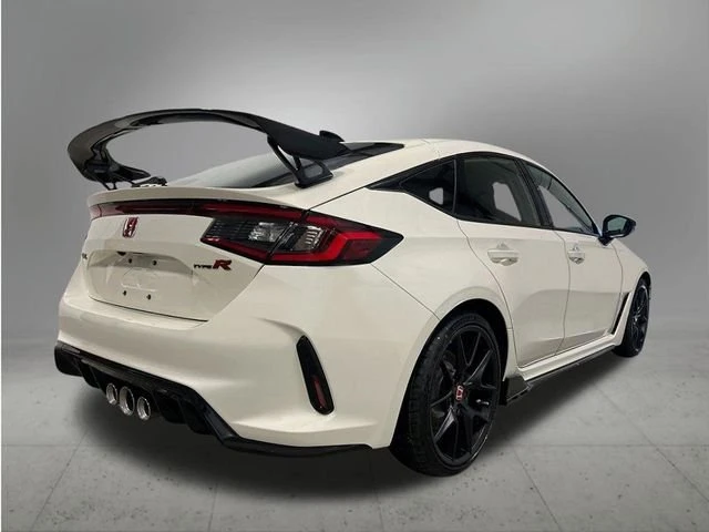 2026 Honda FL5 Civic Type R - Image 7 of 31