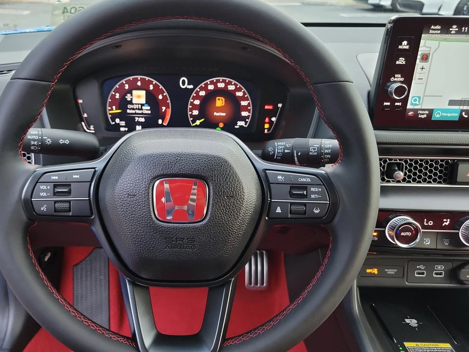 2026 Honda FL5 Civic Type R - Image 25 of 31