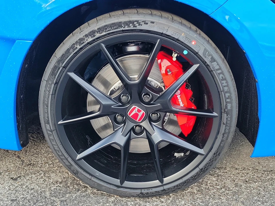 2026 Honda FL5 Civic Type R - Image 7 of 31