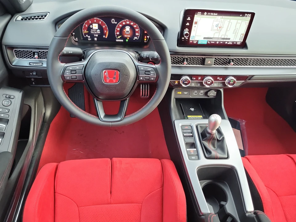 2026 Honda FL5 Civic Type R - Image 9 of 31
