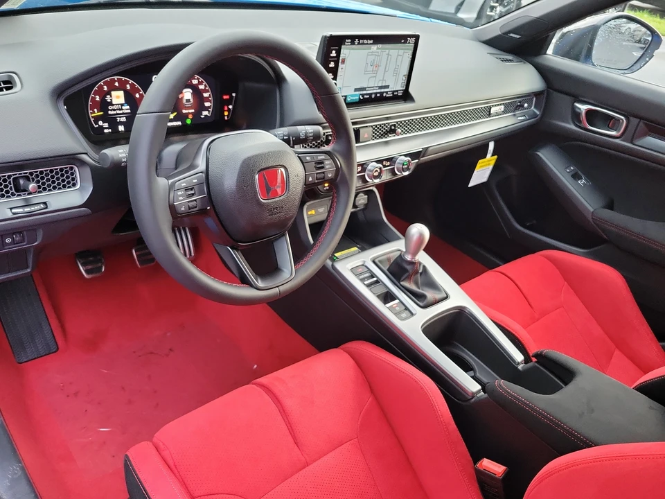 2026 Honda FL5 Civic Type R - Image 16 of 31