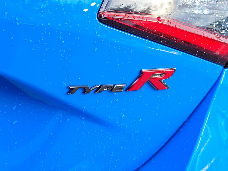 2026 Honda FL5 Civic Type R - Image 8 of 31
