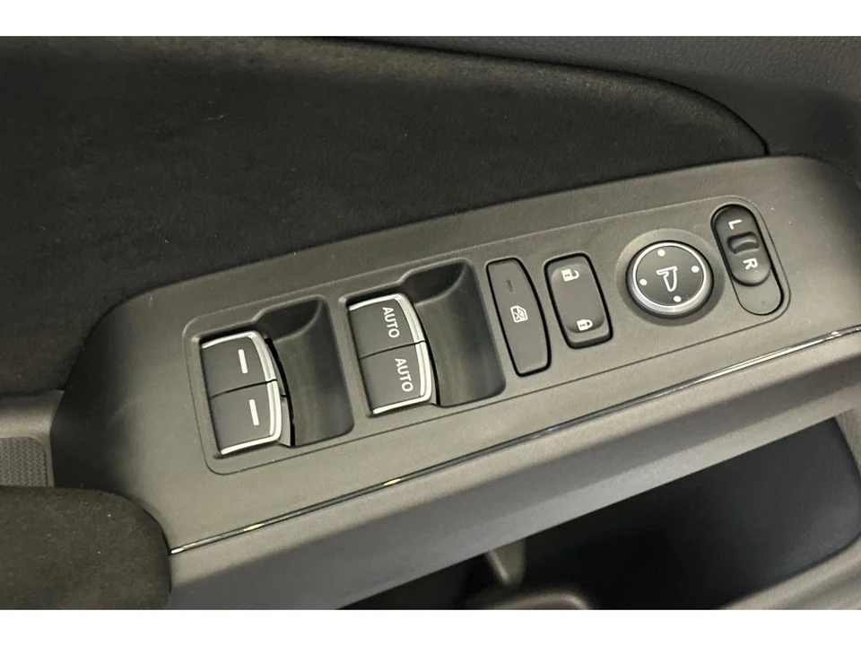 2026 Honda FL5 Civic Type R - Image 13 of 31