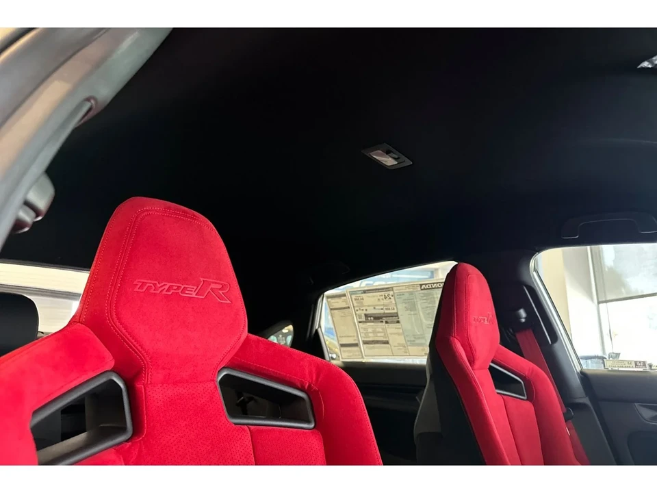 2026 Honda FL5 Civic Type R - Image 19 of 31