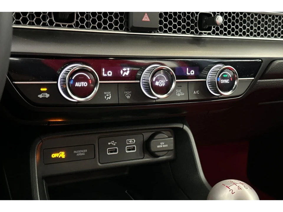 2026 Honda FL5 Civic Type R - Image 25 of 31