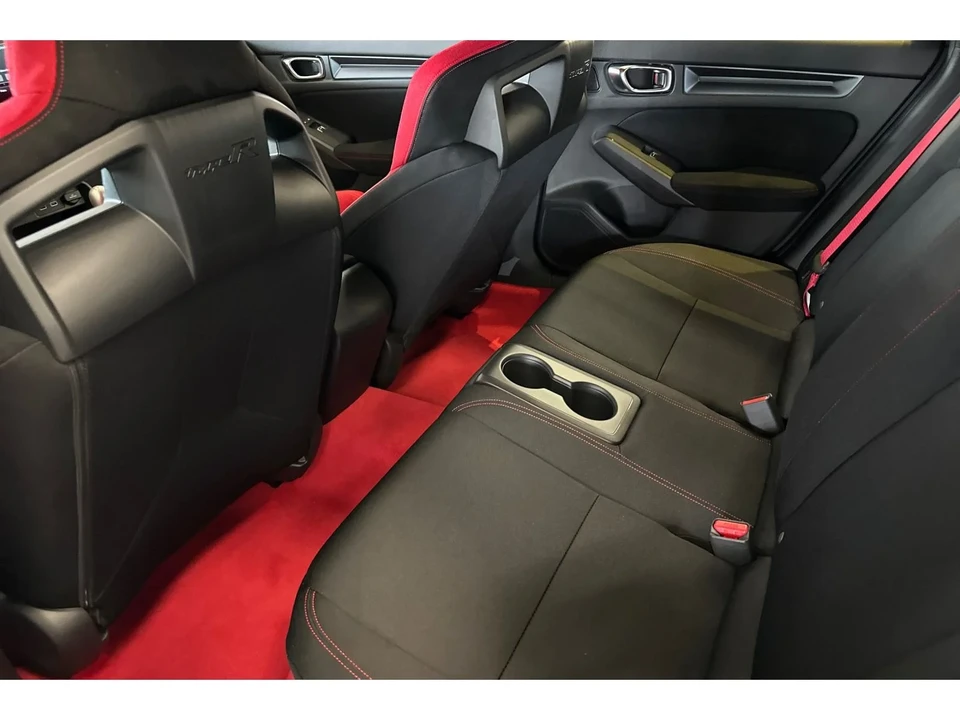 2026 Honda FL5 Civic Type R - Image 14 of 31
