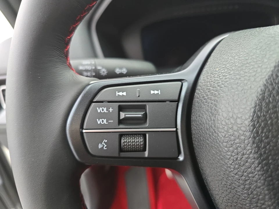 2026 Honda FL5 Civic Type R - Image 16 of 31