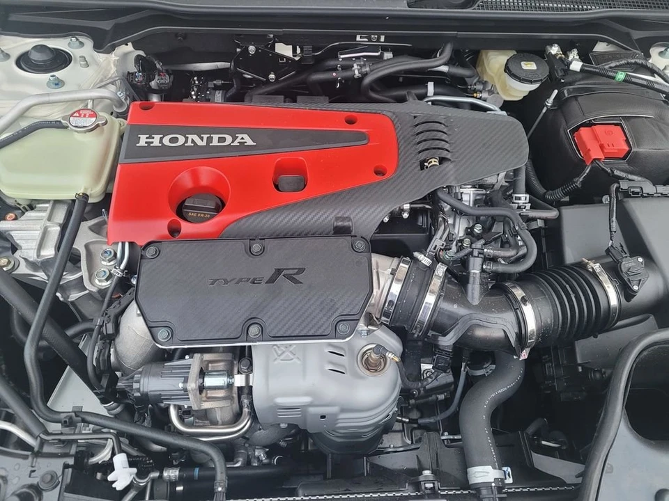 2026 Honda FL5 Civic Type R - Image 7 of 16