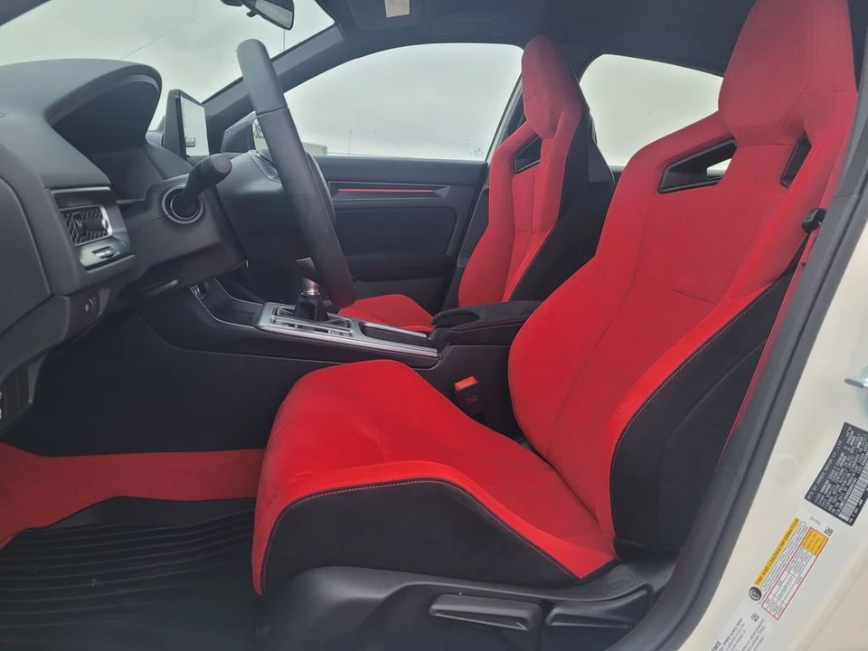 2026 Honda FL5 Civic Type R - Image 13 of 16