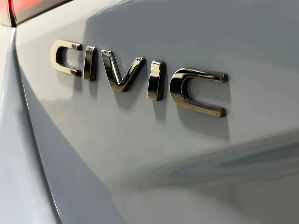 2026 Honda FL5 Civic Type R - Image 6 of 31