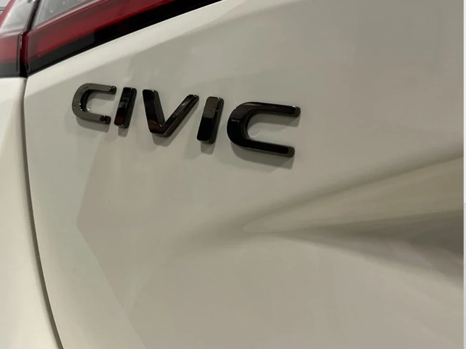 2026 Honda FL5 Civic Type R - Image 5 of 31
