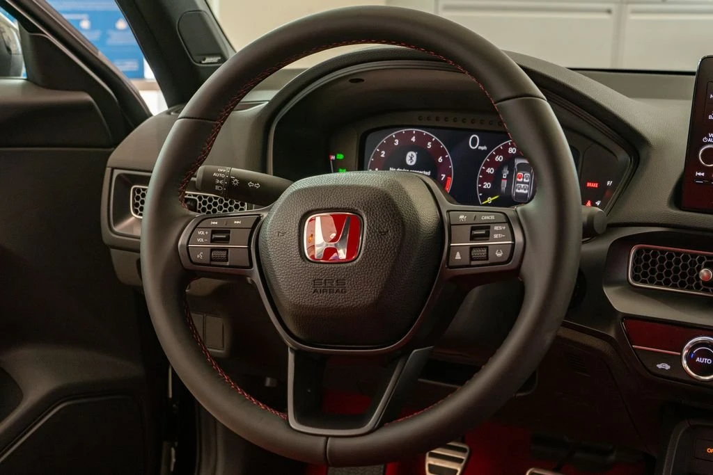 2026 Honda FL5 Civic Type R - Image 18 of 29