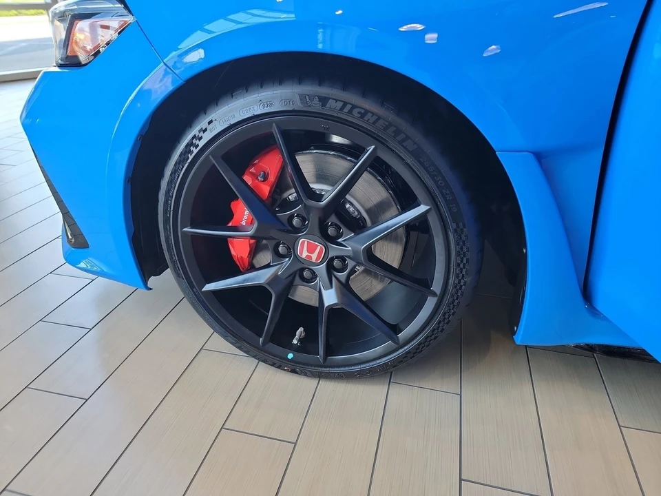 2026 Honda FL5 Civic Type R - Image 29 of 31
