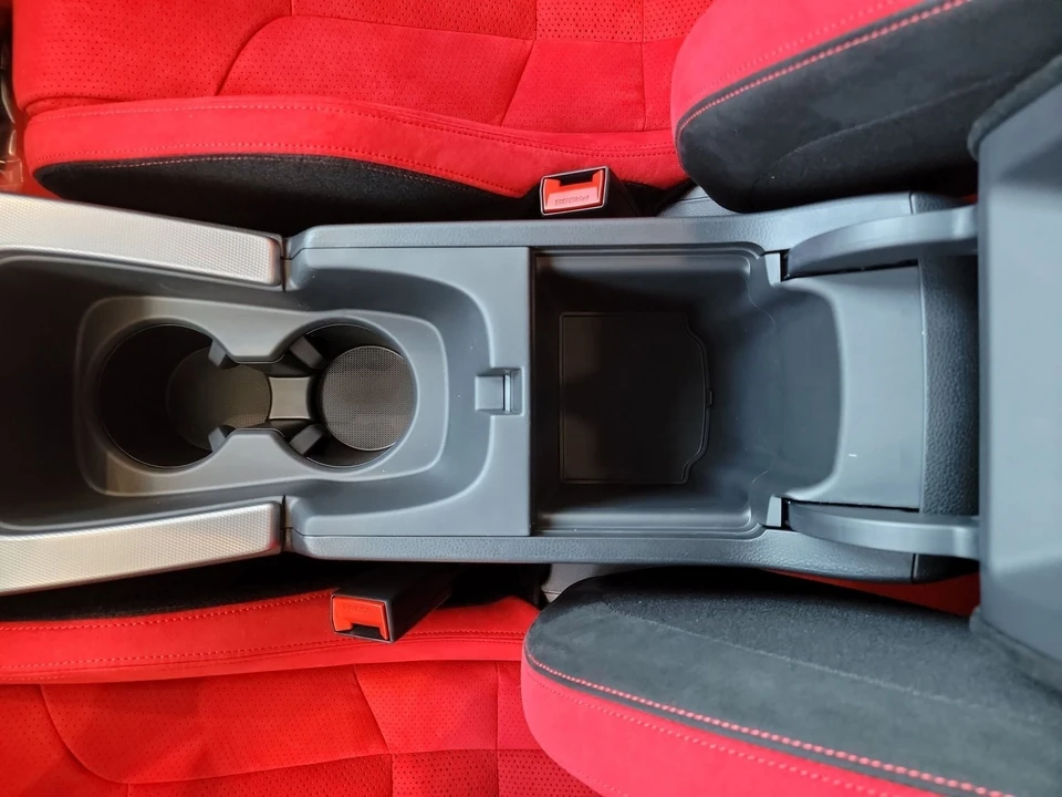 2026 Honda FL5 Civic Type R - Image 23 of 31