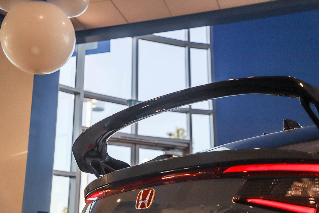 2026 Honda FL5 Civic Type R - Image 11 of 29