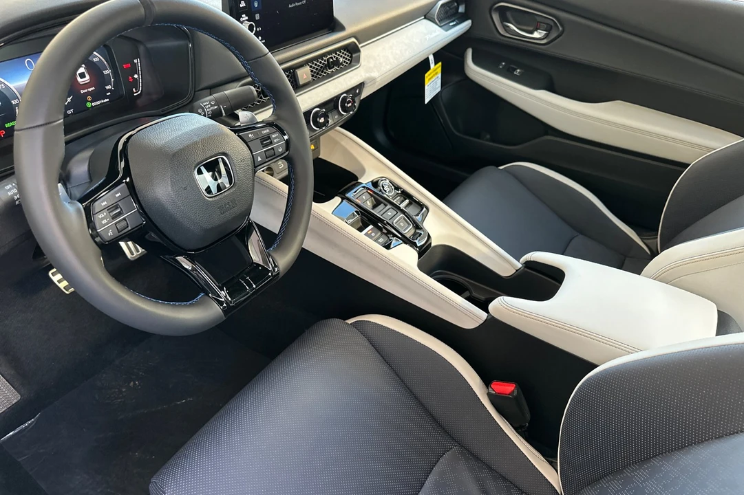2026 Honda Prelude - Image 9 of 28