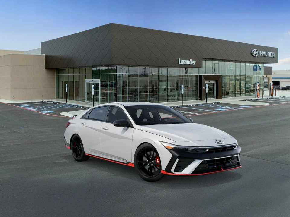 2026 Hyundai Elantra - Image 2 of 17