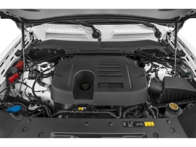 2026 Land Rover Defender 130 - Image 16 of 20