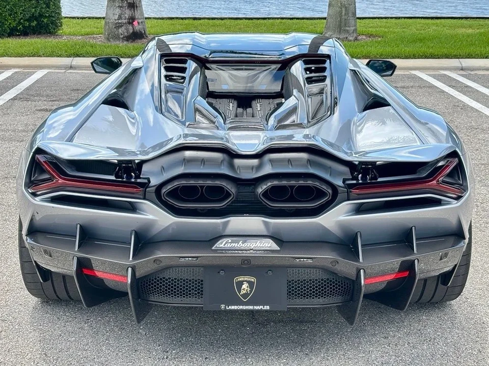 2026 Lamborghini Revuelto - Image 5 of 12