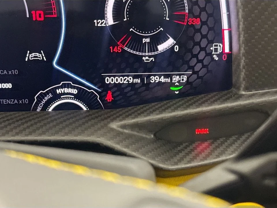 2026 Lamborghini Revuelto - Image 12 of 31
