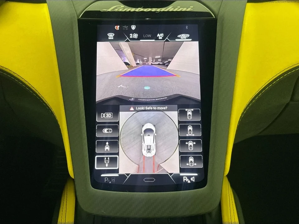 2026 Lamborghini Revuelto - Image 13 of 31