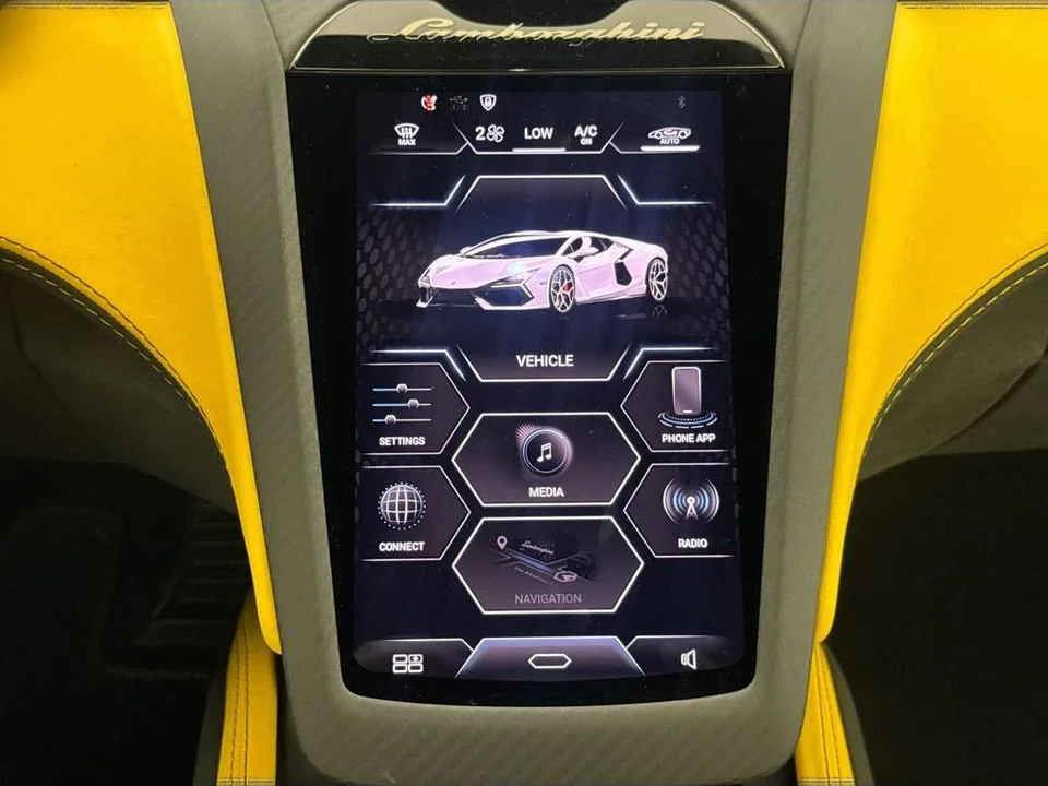 2026 Lamborghini Revuelto - Image 14 of 31