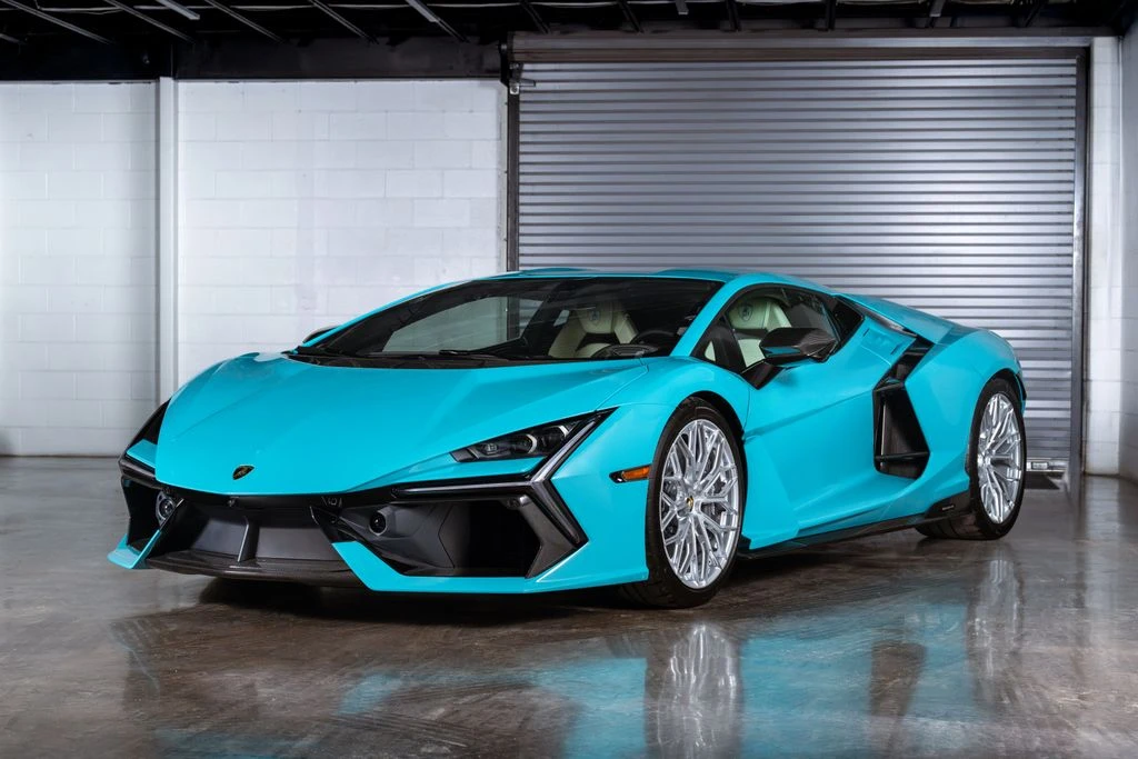 2026 Lamborghini Revuelto - Image 7 of 31