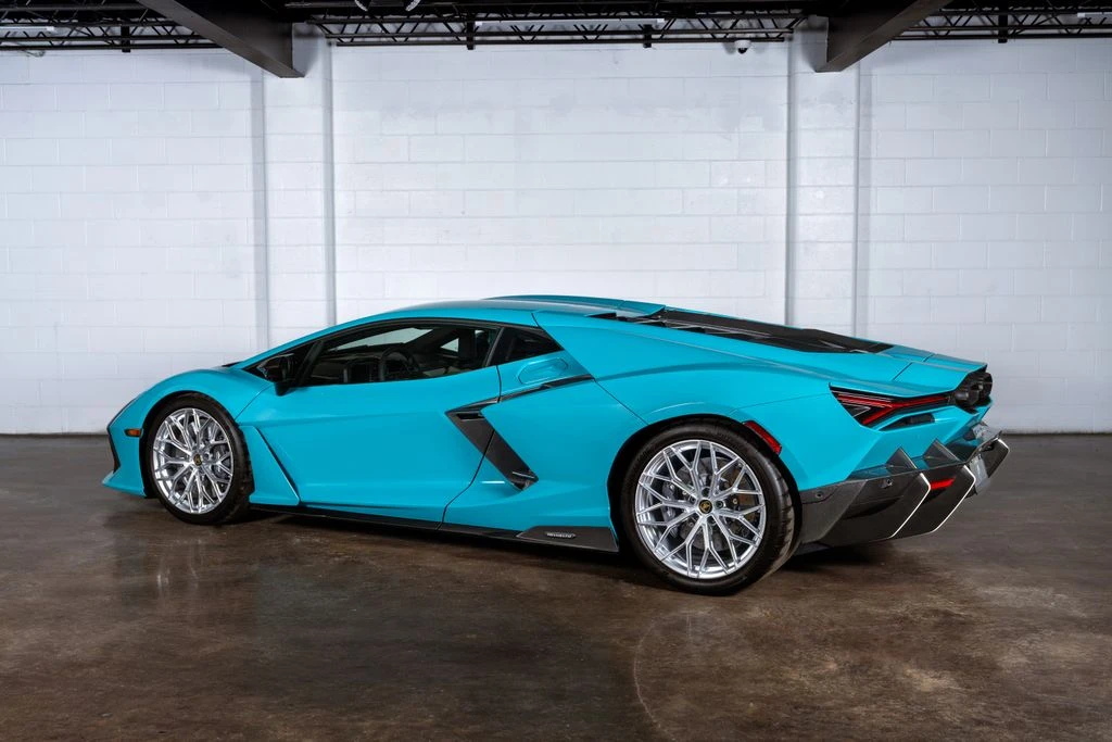 2026 Lamborghini Revuelto - Image 5 of 31