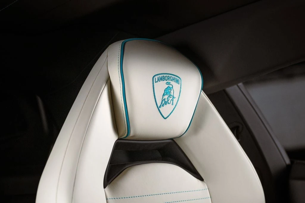 2026 Lamborghini Revuelto - Image 29 of 31