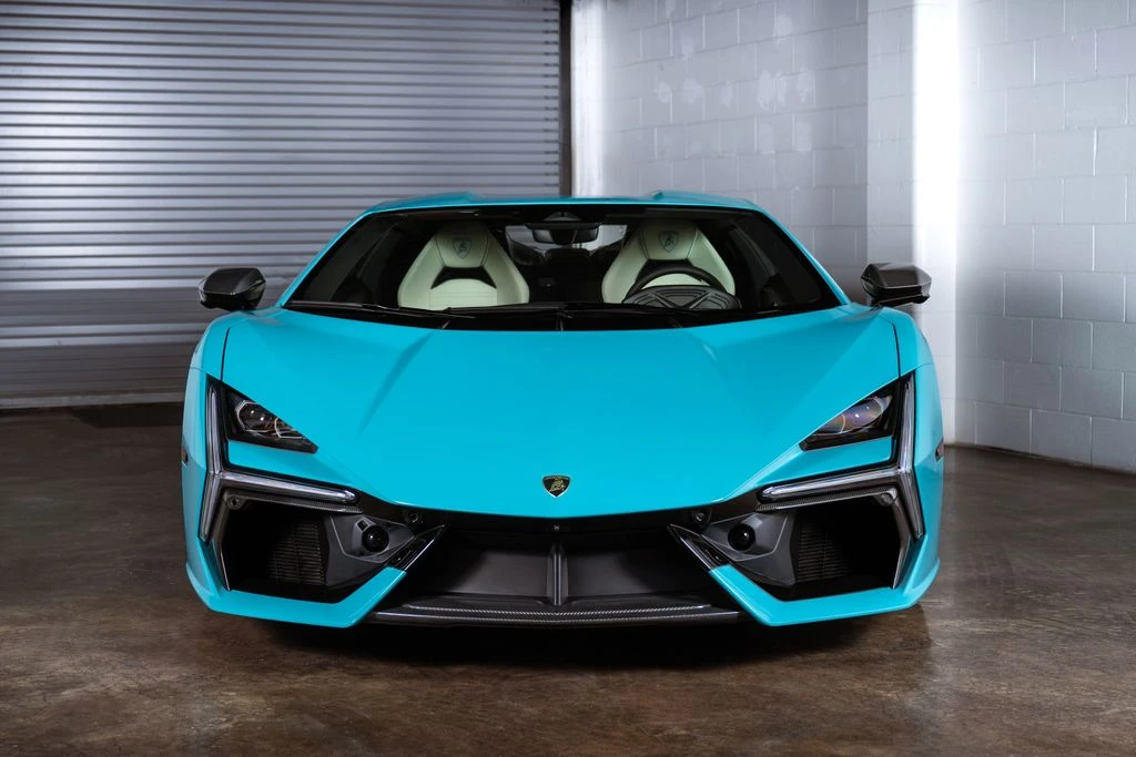 2026 Lamborghini Revuelto - Image 8 of 31