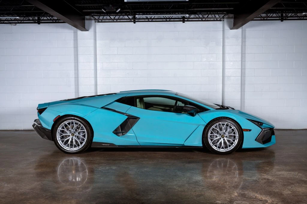 2026 Lamborghini Revuelto - Image 2 of 31