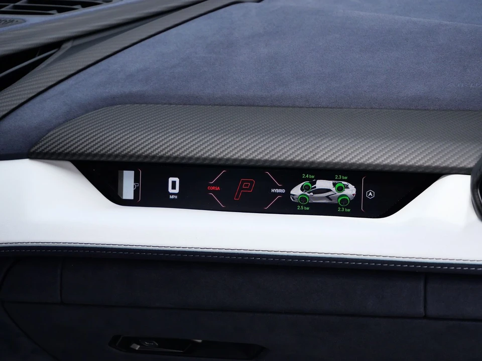2026 Lamborghini Revuelto - Image 24 of 27